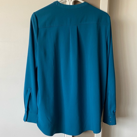 *SOLD* HILARY RADLEY Long Sleeve Blouse - Picture 2 of 5